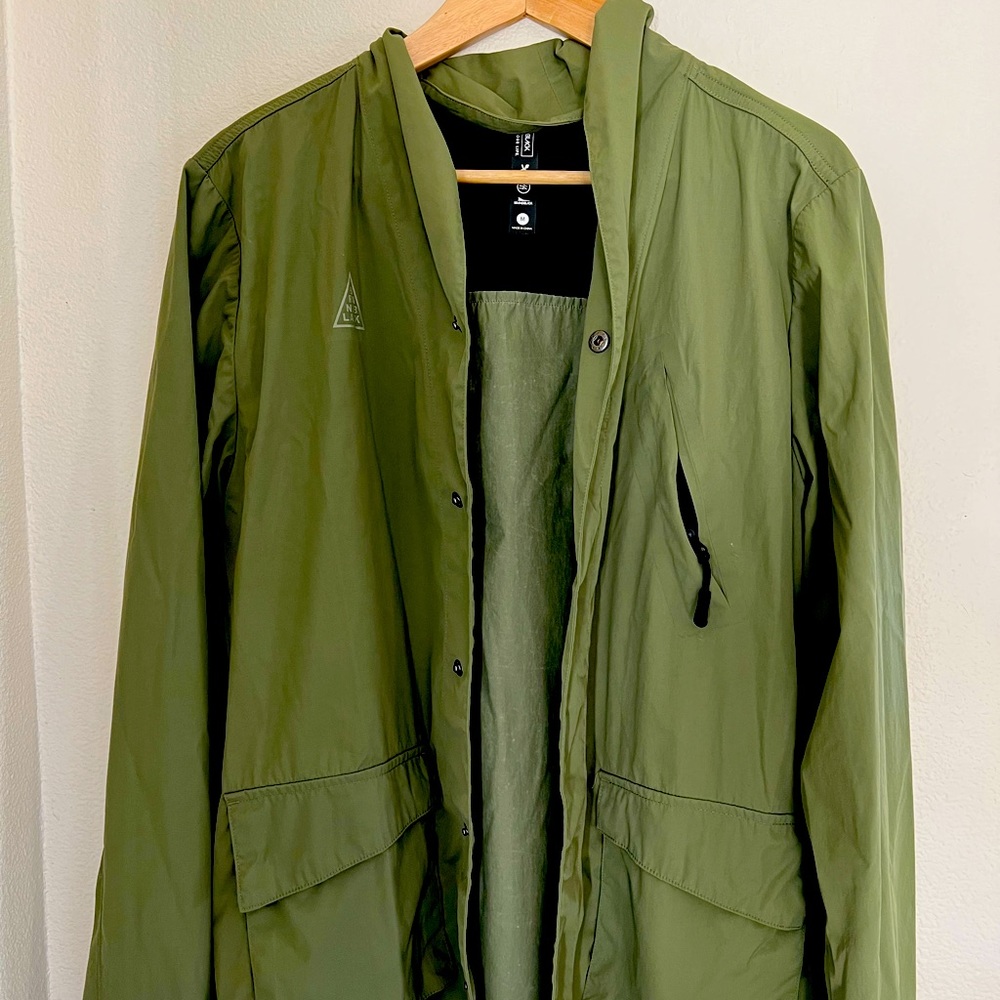 BrandBlack, Size M, Little Rain Jacket, Windbreaker,  Army Green